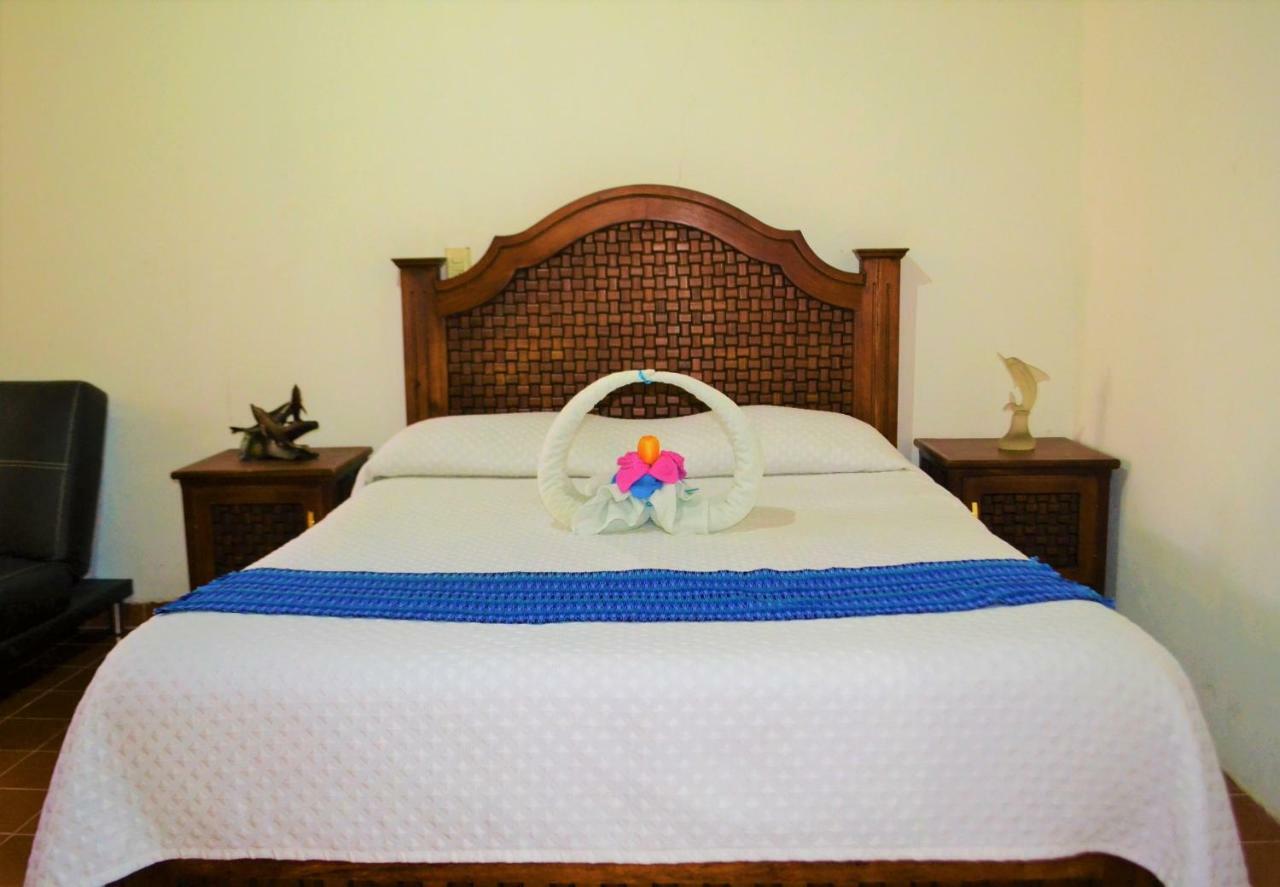 Hotel Delfin Comitan ภายนอก รูปภาพ