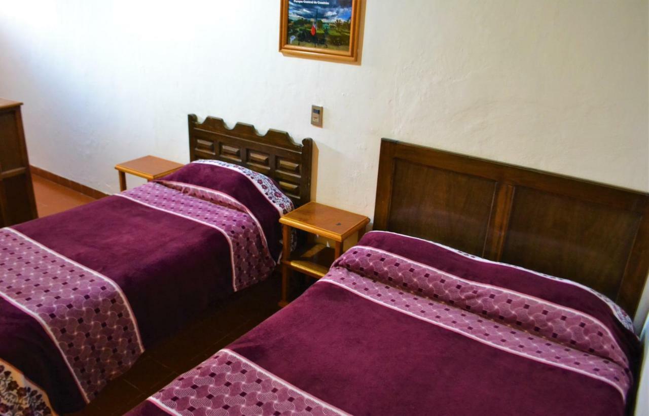 Hotel Delfin Comitan ภายนอก รูปภาพ